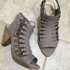 Vince Camuto Eliza dress sandal ancient stone